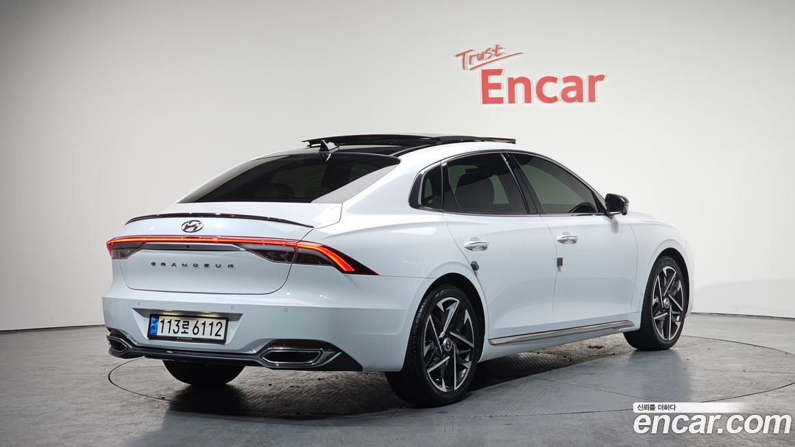 Hyundai Grandeur 2022