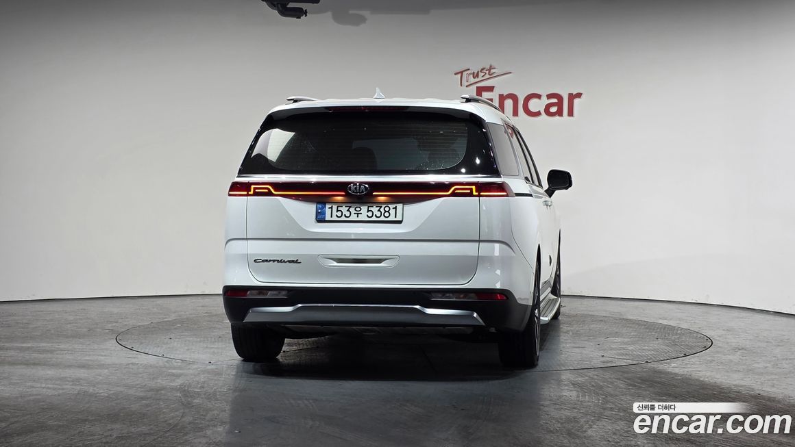 Kia Canival 2021