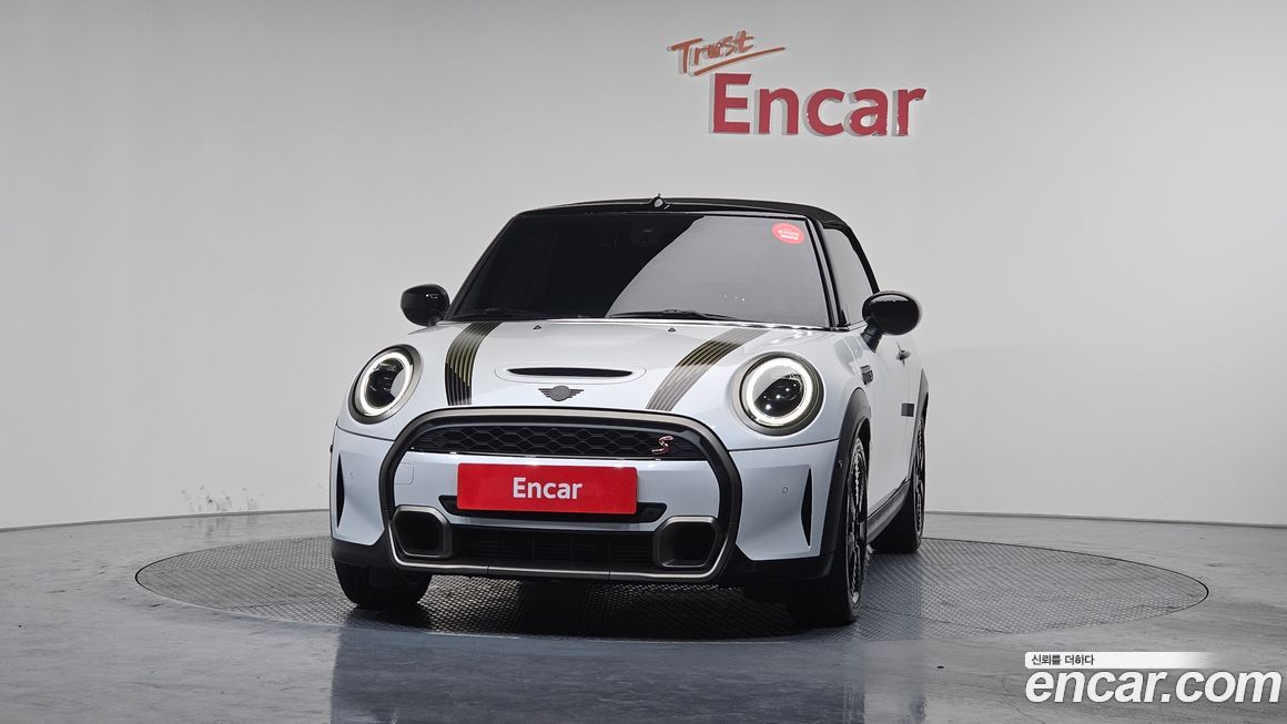 Mini Cooper Convertible 2024