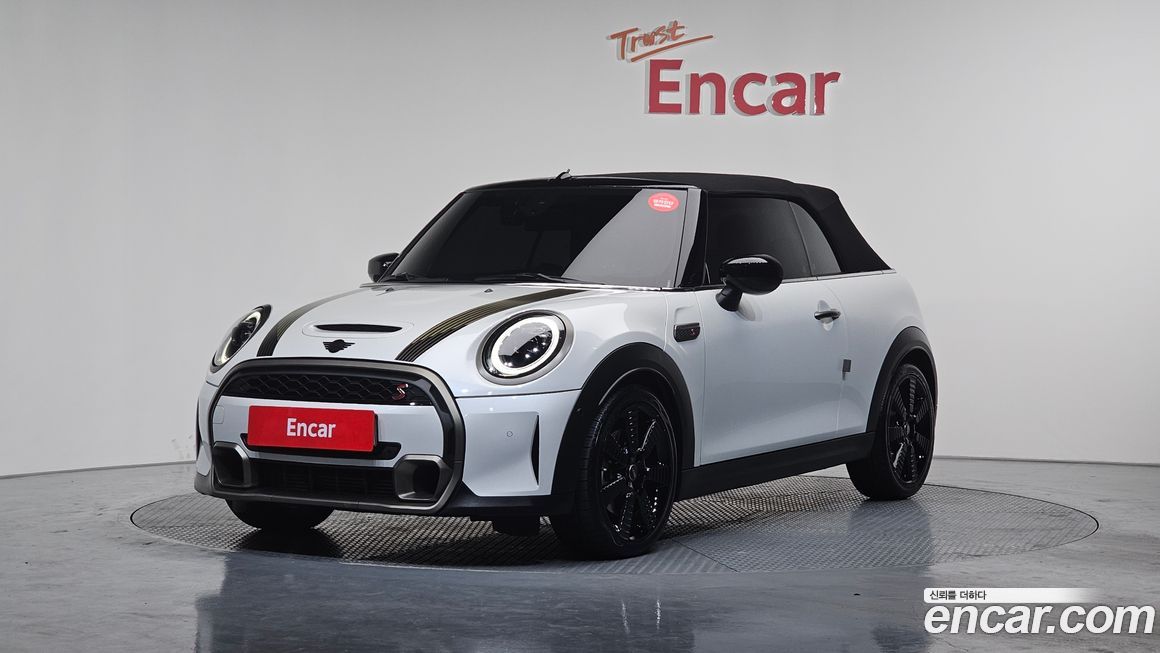 Mini Cooper Convertible 2024