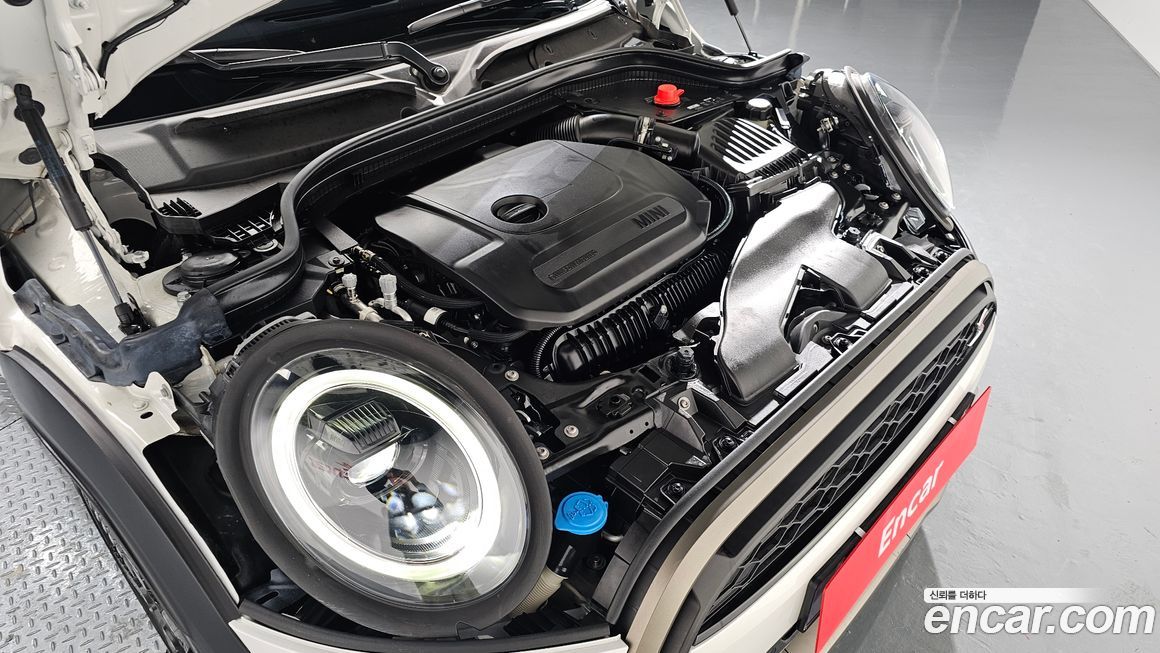 Mini Cooper Convertible 2024