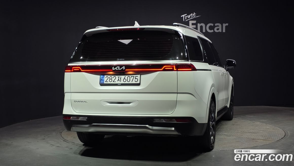 Kia Canival 2023