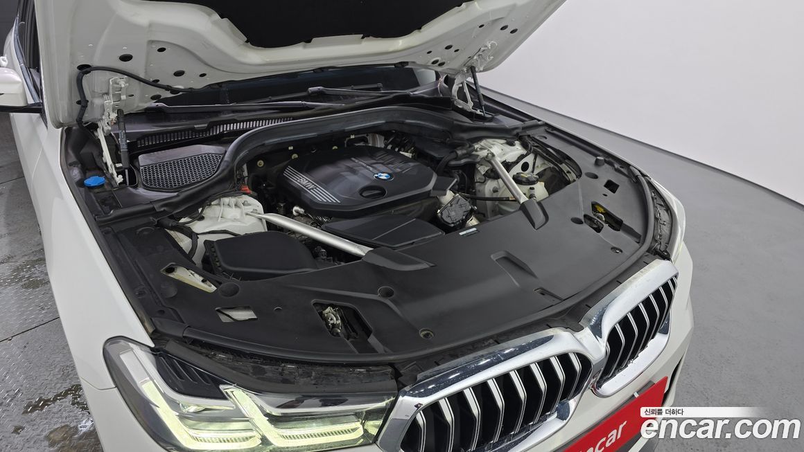 BMW Gran Turismo 2021