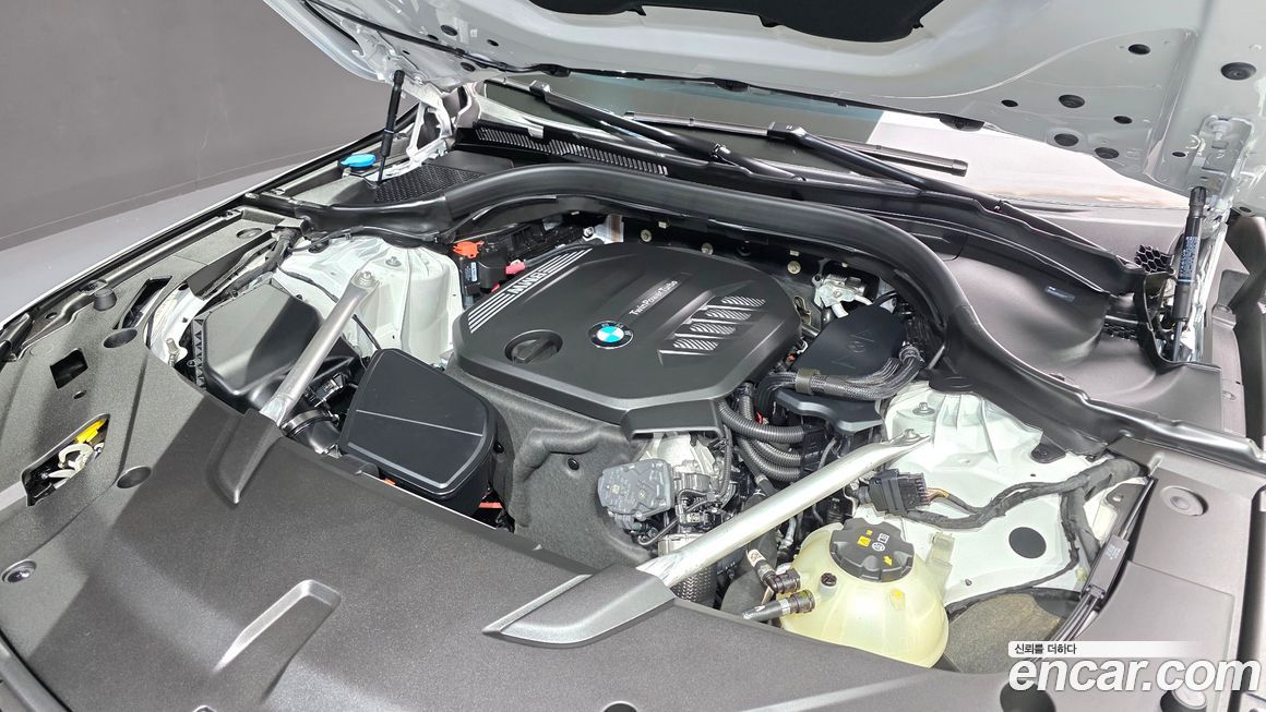 BMW Gran Turismo 2023