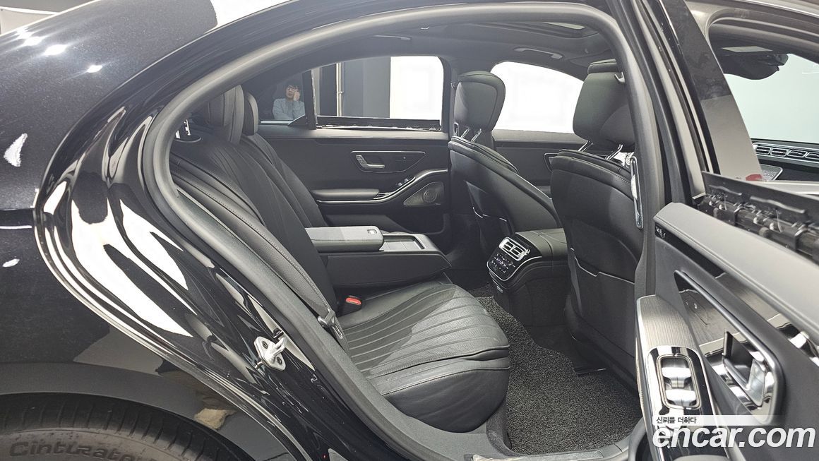 Mercedes-Benz S-Class 2022