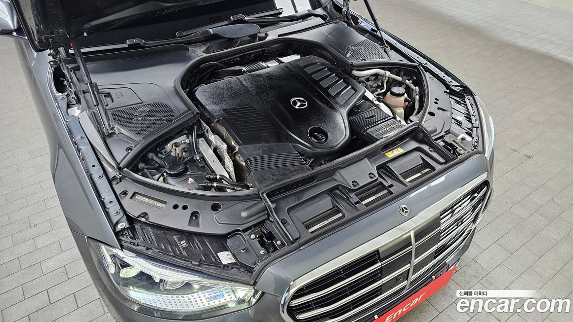 Mercedes-Benz S-Class 2022