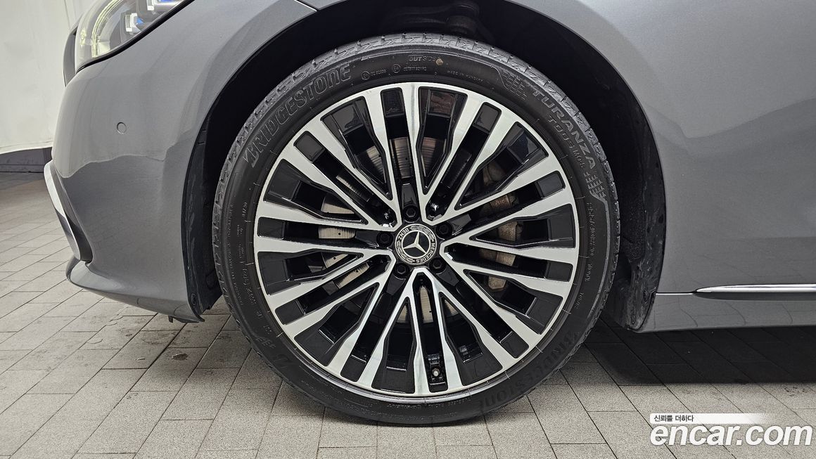 Mercedes-Benz S-Class 2022