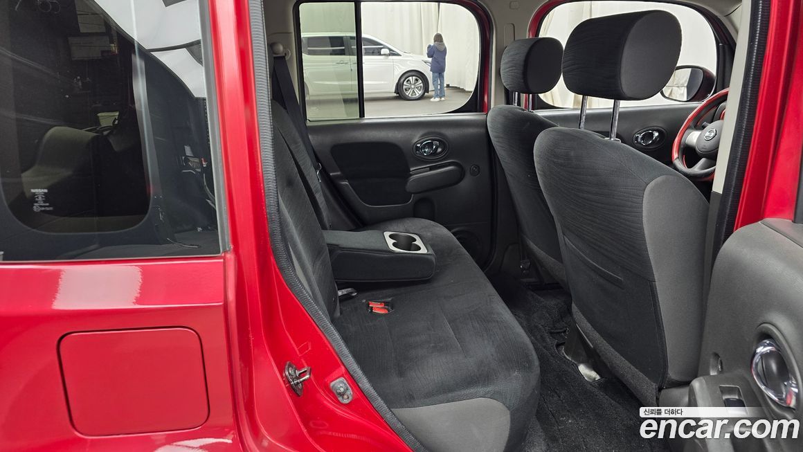 Nissan Cube 2011