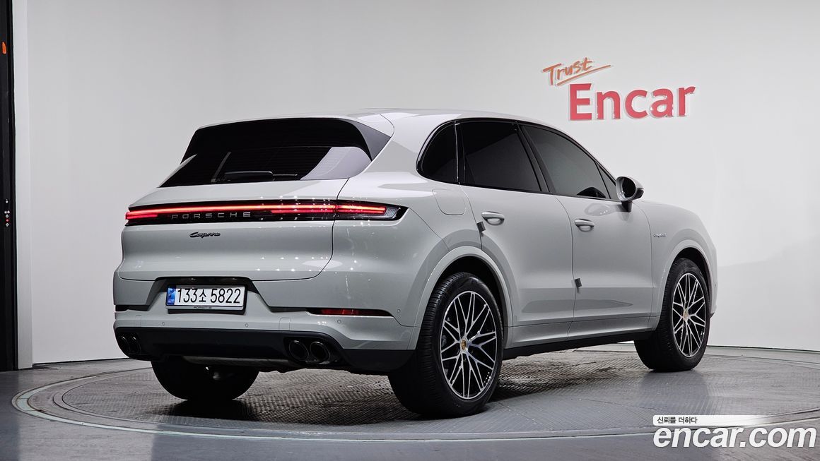 Porsche Cayenne 2024