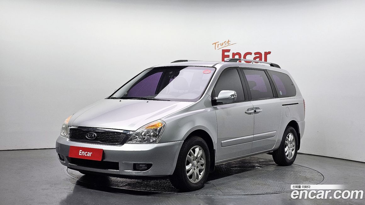 Kia Canival 2012