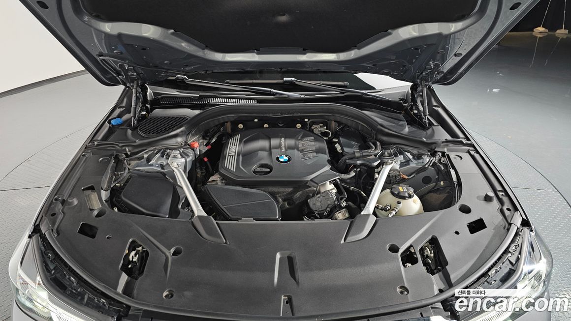 BMW Gran Turismo 2023