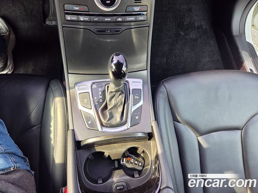 Hyundai Grandeur 2016