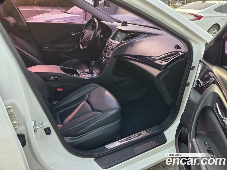 Hyundai Grandeur 2016