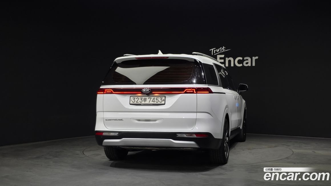 Kia Canival 2021
