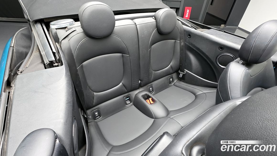 Mini Cooper Convertible 2021