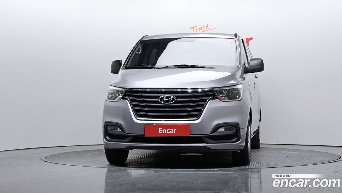 Hyundai Starex 2019