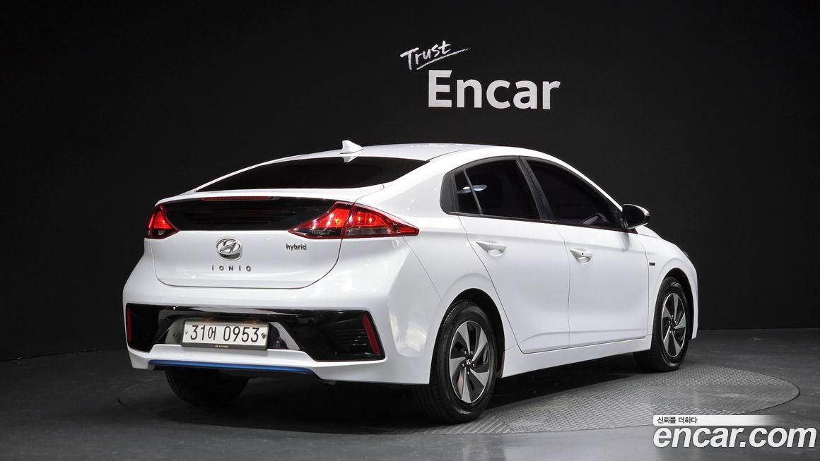 Hyundai Ioniq 2016