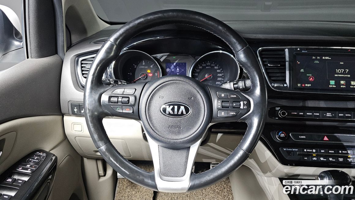 Kia Canival 2016