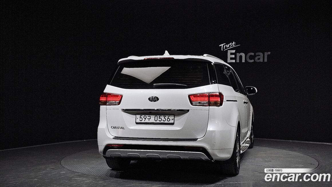 Kia Canival 2016