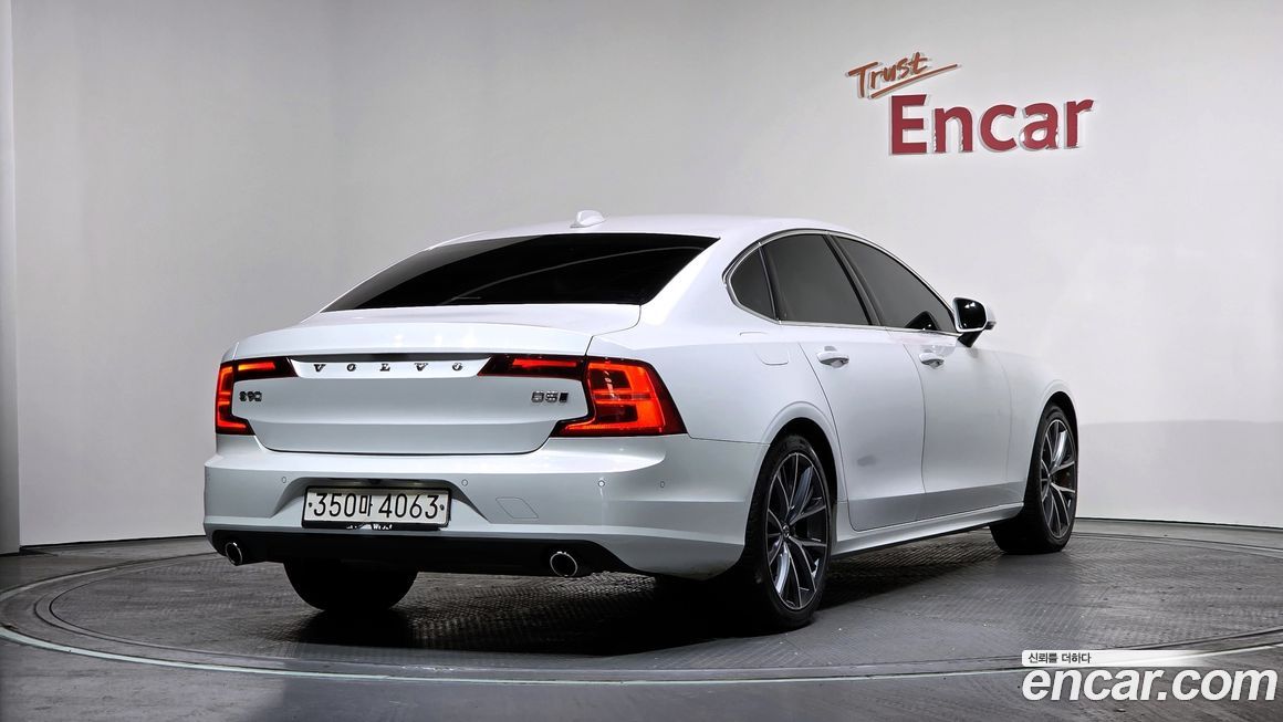 Volvo S90 2019