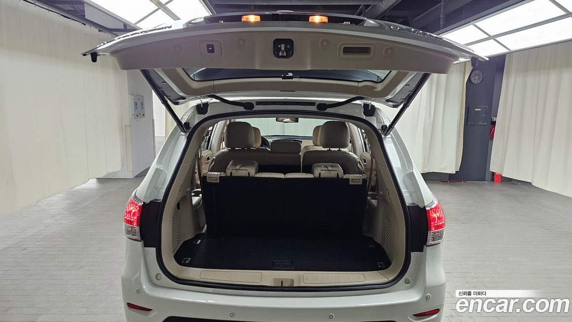 Nissan Pathfinder 2016