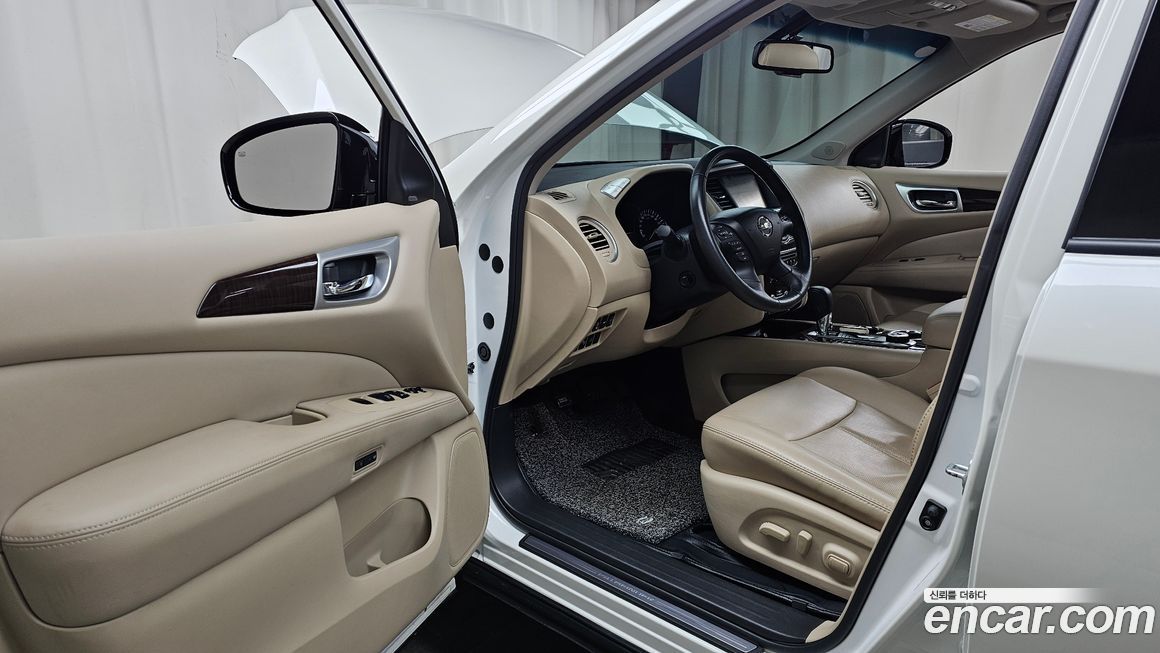 Nissan Pathfinder 2016