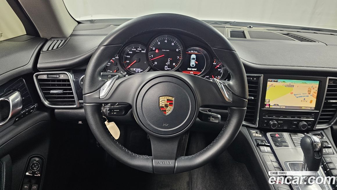 Porsche Panamera 2012