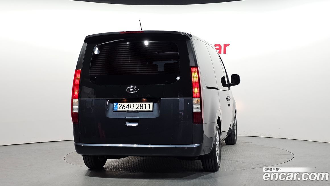 Hyundai Staria 2022