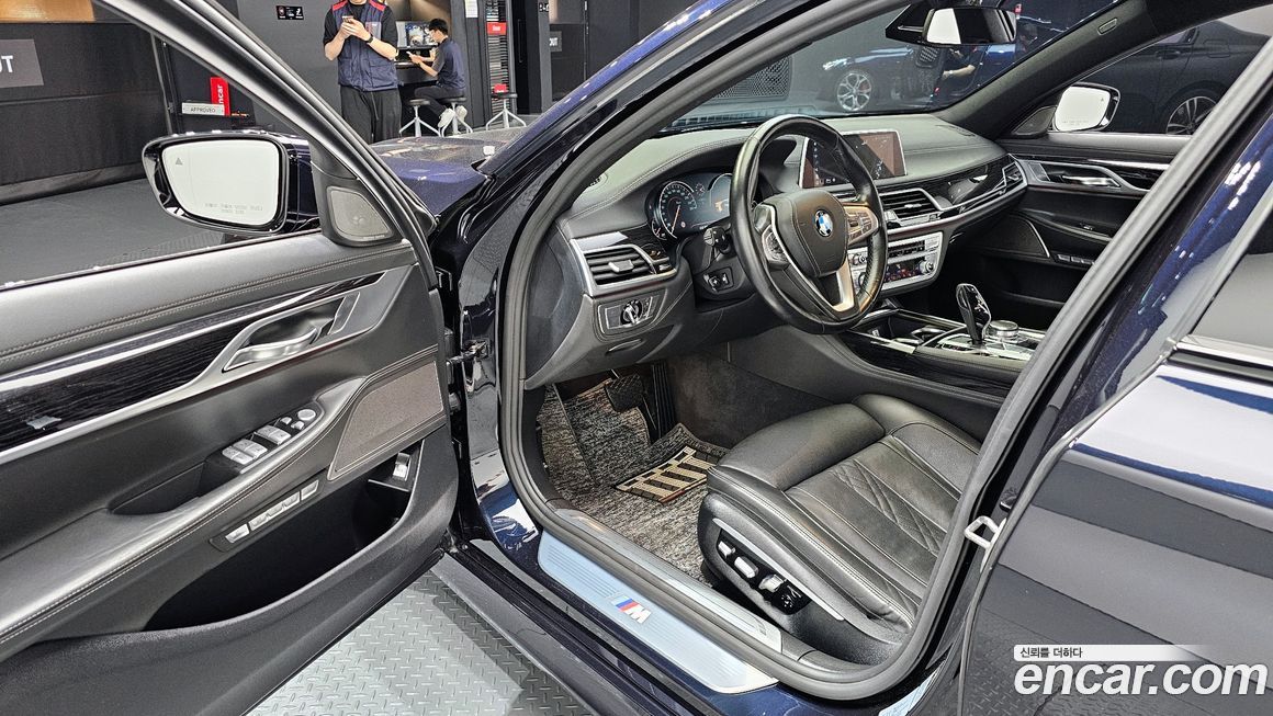 BMW 7-Series 2016