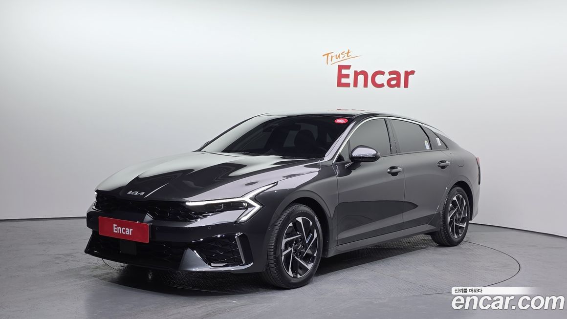 Kia K5 2025