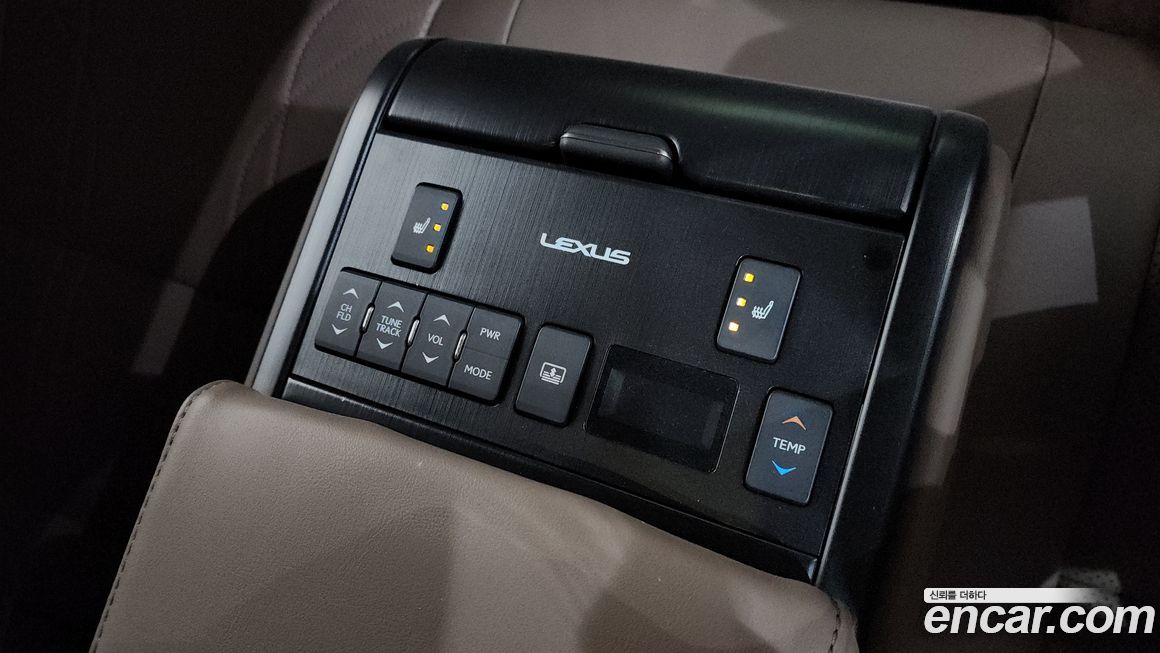 Lexus ES 2022
