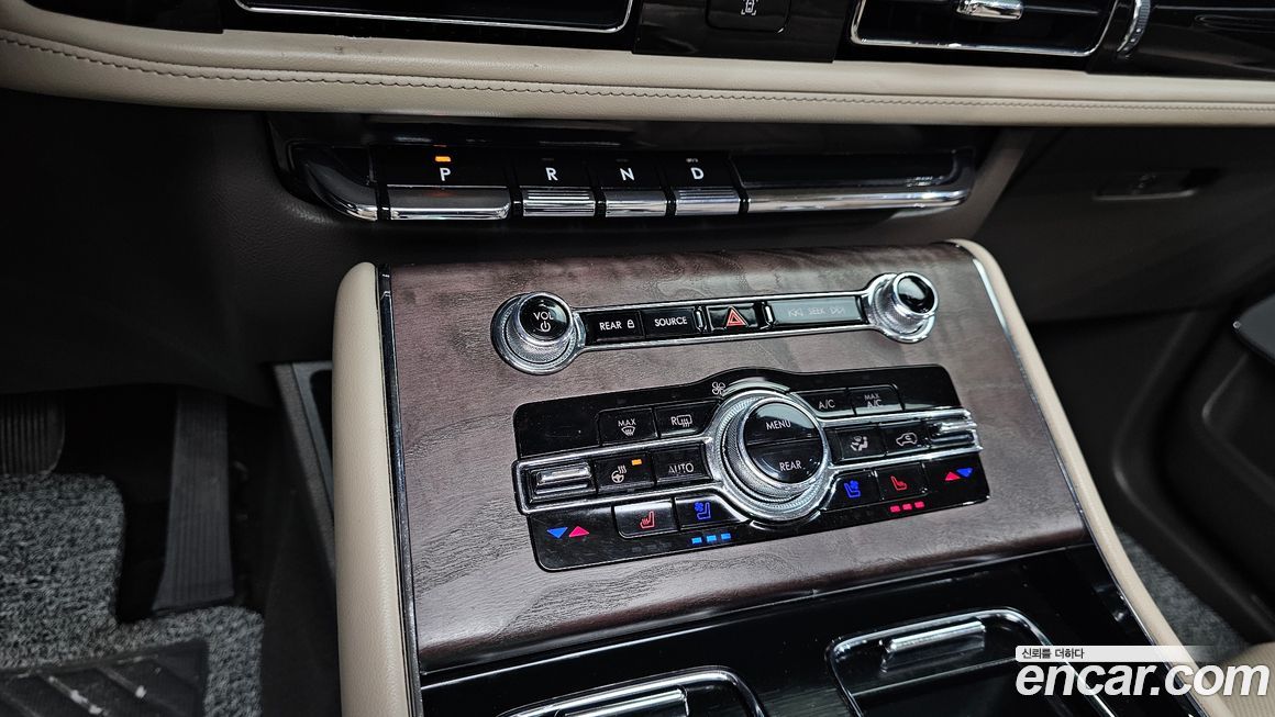 Lincoln Aviator 2021