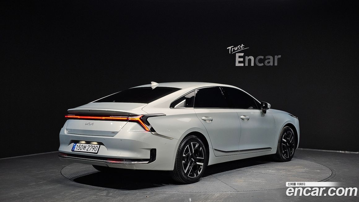 Kia K8 2025