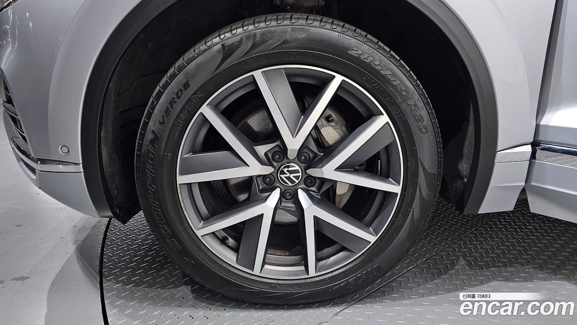 Volkswagen Touareg 2021