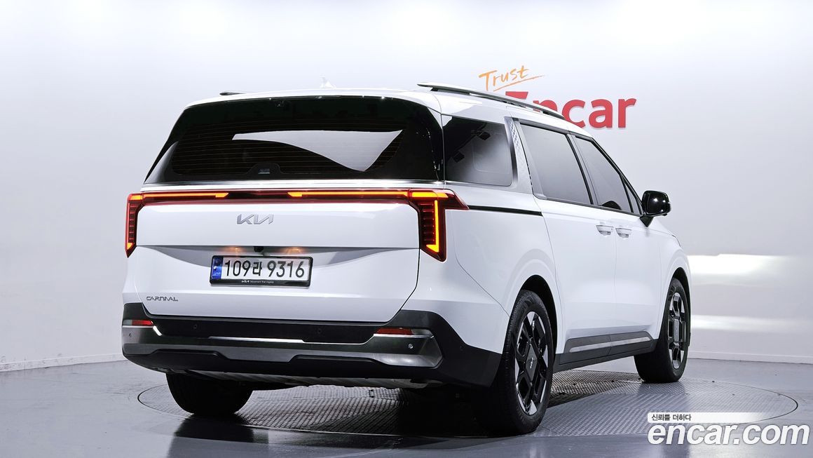 Kia Canival 2025