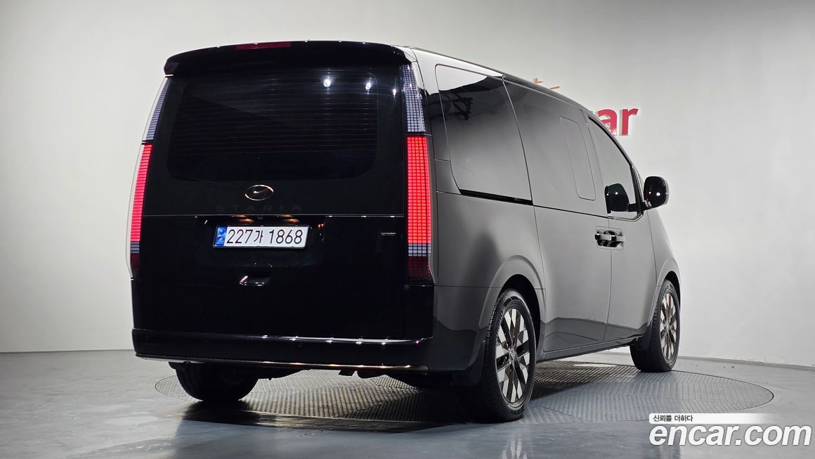 Hyundai Staria 2023