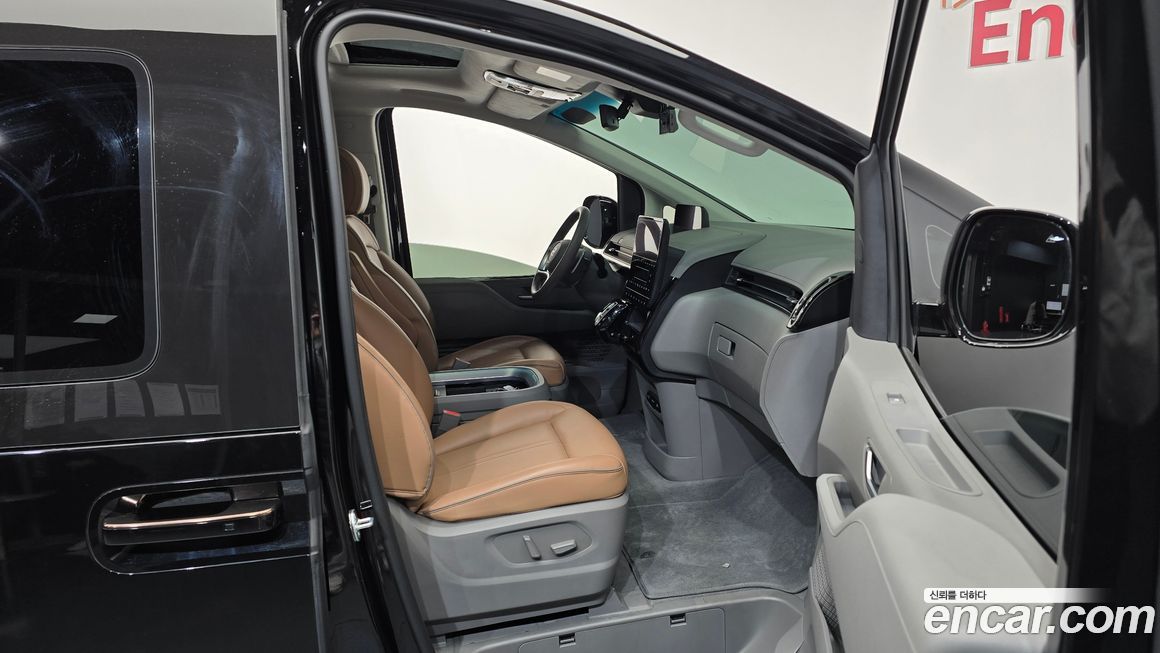 Hyundai Staria 2023