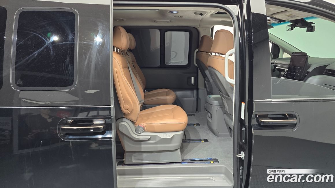 Hyundai Staria 2023
