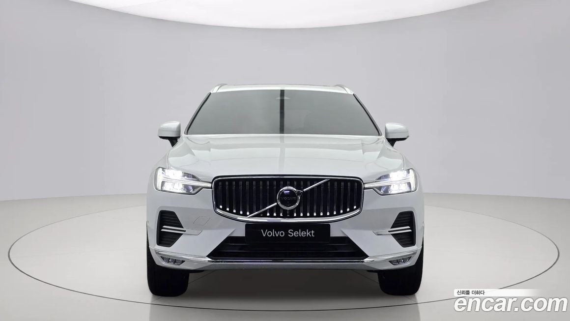 Volvo XC60 2025