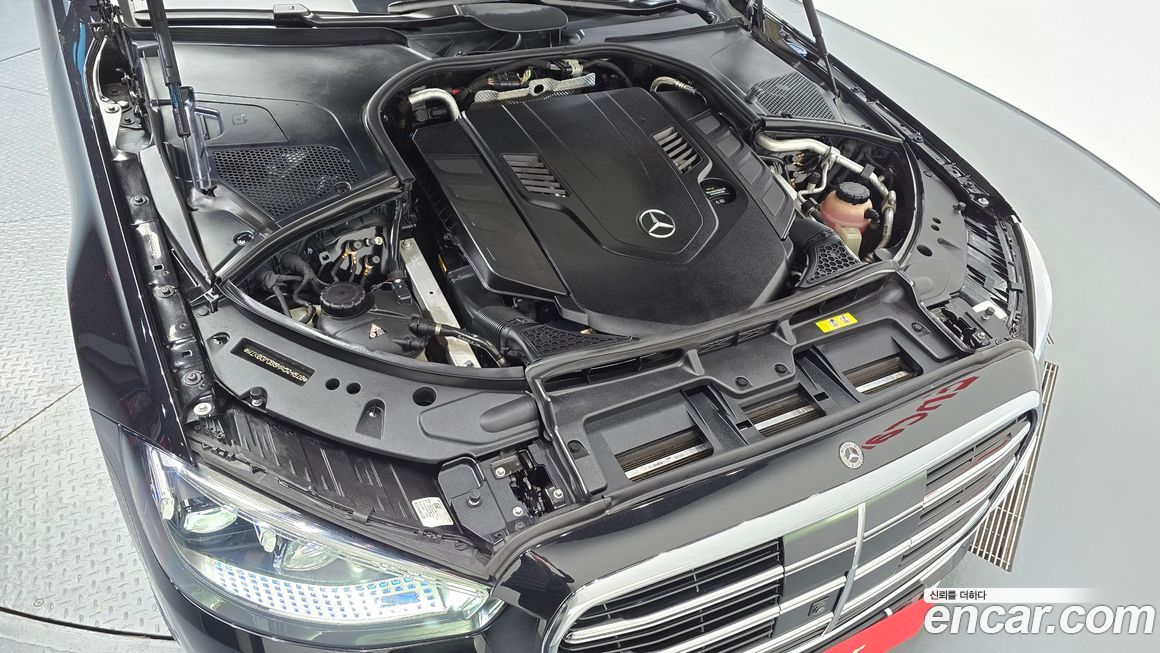 Mercedes-Benz S-Class 2021