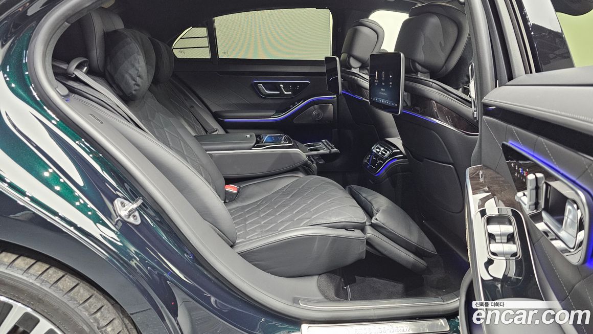 Mercedes-Benz S-Class 2021