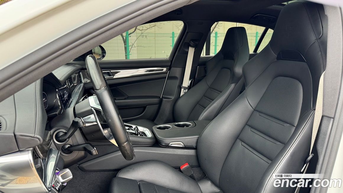 Porsche Panamera 2020