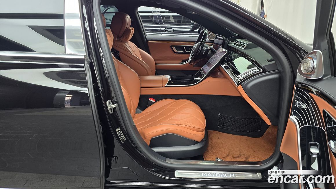 Mercedes-Benz S-Class 2024