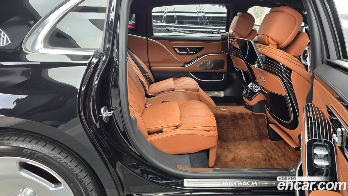 Mercedes-Benz S-Class 2024