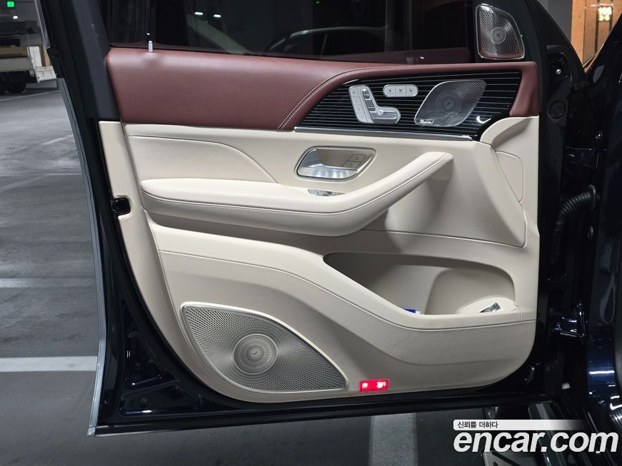 Mercedes-Benz GLS-Class 2025