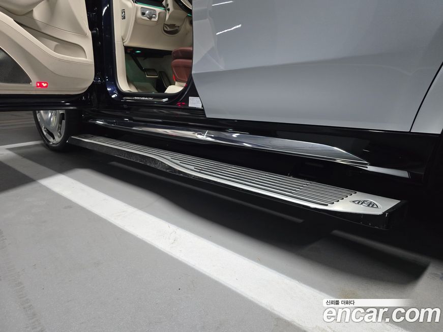 Mercedes-Benz GLS-Class 2025