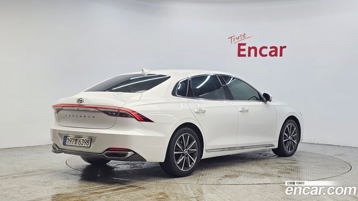 Hyundai Grandeur 2022