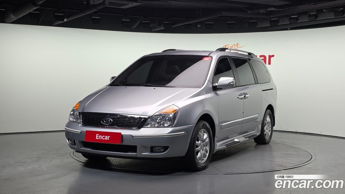 Kia Canival 2011
