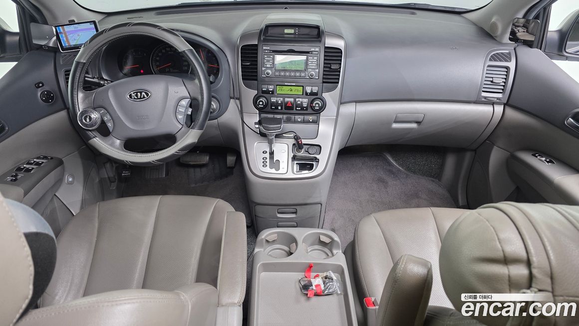 Kia Canival 2011