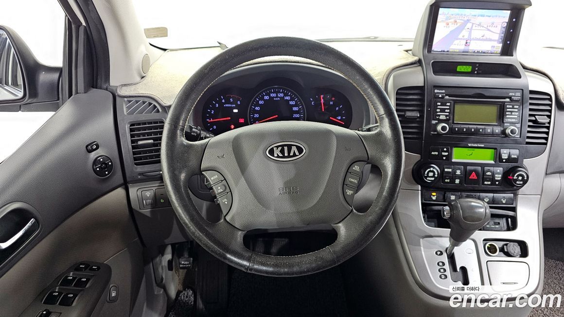 Kia Canival 2012